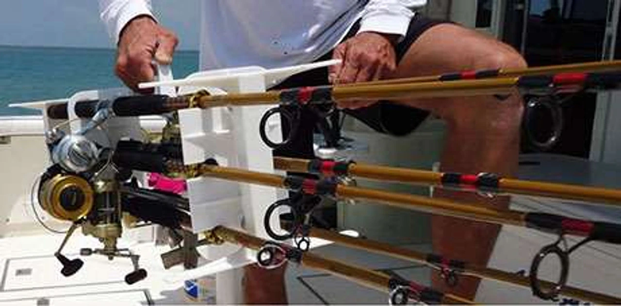 MD Outdoor Anglers Tote XL 2 MD Outdoor Anglers Tote XL - Image 2